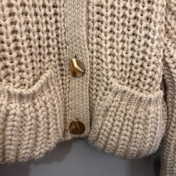 Zara Beige Chunky Knit Gold Button Cardigan Sweater Front Pockets Size Medium - Picture 2 of 8